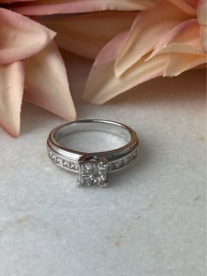 18ct white gold diamond ring #GN425071
