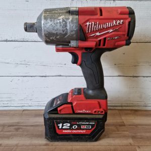 Milwaukee 18V Impact Wrench TW418070