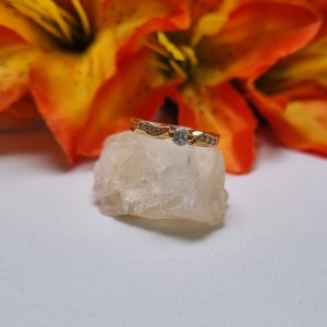 18ct Yellow Gold Solitaire Ring TW374277