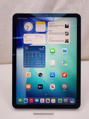 Apple iPad Air 5th Gen 64GB with Apple Pencil - IP424118