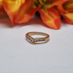 18ct Yellow Gold Channel Set Wishbone Ring TW400113
