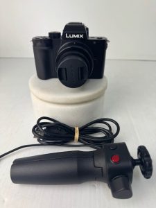Panasonic LUMIx DG-G100 Camera in carry bag #GN425583
