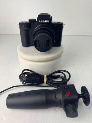 Panasonic LUMIx DG-G100 Camera in carry bag #GN425583