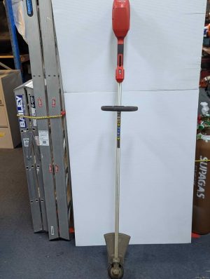 Milwaukee FUEL 18V Line Trimmer Skin-Only (M18 CLT) - BP424504