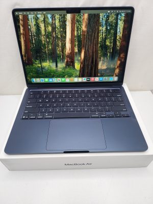 Apple MacBook 13 Inch 2025 M4 256GB - IP426636