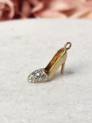 9ct Yellow Gold Shoe Pendant GN400440-2