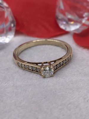 Ladies 10ct Yellow Gold Diamond Ring - BL377799