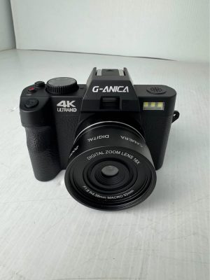 G-Anica 4K Digital camera with battery & case #GN416778