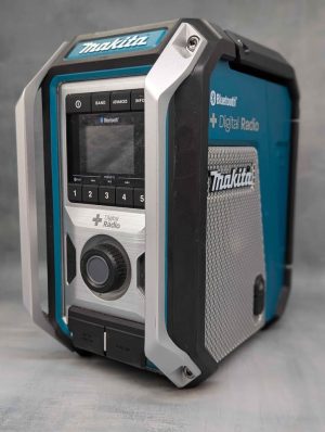 Makita 18V Digital Bluetooth Jobsite Radio Skin-Only (DMR115) - BP431508