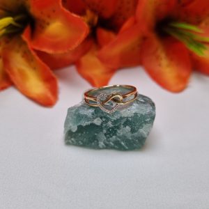 9ct Yellow Gold Heart Twist Ring TW407816
