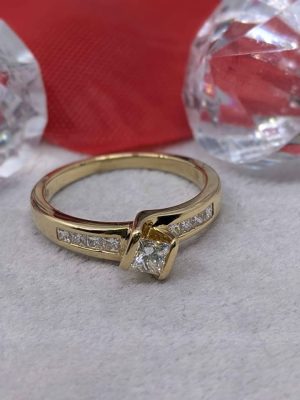 Ladies 18ct Gold Diamond Tension Ring - BL421984