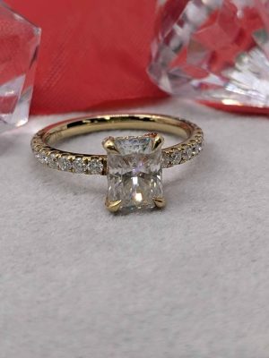 Ladies 18ct Gold Diamond Statement Ring - BL384395