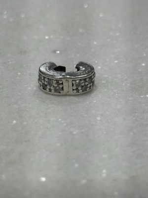 Pandora charm clip on #GN431863-13