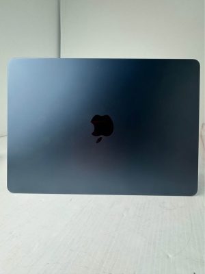 Apple MacBook Air M3 in box with charger #GN430581