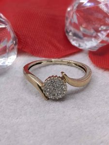 Ladies 9ct Gold Cluster Ring - BL401343