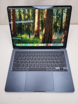 Apple MacBook Air M2 2022 - IP429345