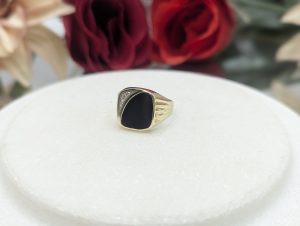 Men's 9CT Yellow Gold Black Onyx Signet Ring (3.0gms) - BP393554