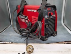 Lincoln Electric Invertec 170s Welding Machine - BP359066
