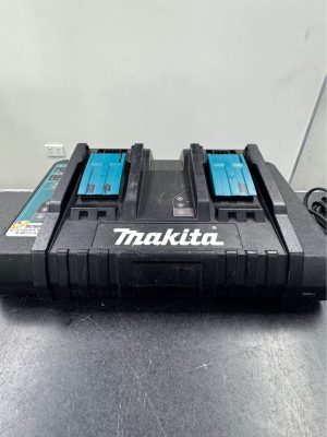 Makita Dual port charger #GN385799
