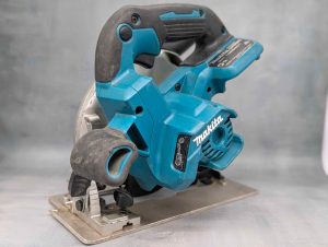 Makita 18V 165mm Circular Saw Skin-Only (DHS660) - BP372951