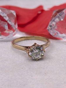 Ladies 9ct Gold Solitaire Ring - BL393405