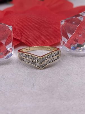 Ladies 9ct Pointed Illusion Ring - BL400306