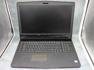 Alienware 17 R4 Gaming Laptop (7th Gen Intel i7, 16GB, GTX 1060, 931GB) - BP429831