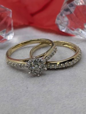 Ladies 9ct Gold Diamond Bridal Ring Set - BL402335