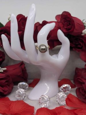 Ladies 18ct Gold Black Pearl Ring - BL407362