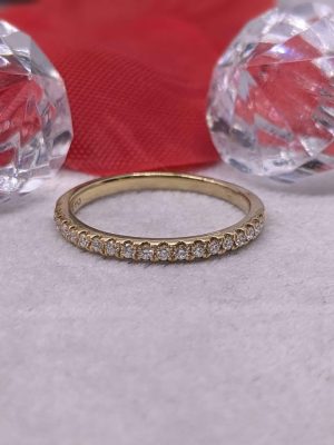 Ladies 18ct Gold Half Eternity Diamond Ring - BL401618