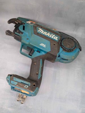 Makita 18V Brushless Rebar Tying Tool Skin-Only (DTR180) - BP429072