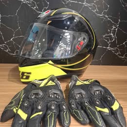 AGV K3 VALENTINO ROSSI HELMET WITH GLOVES - TW422589