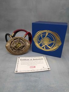 Official Doctor Strange Eye of Agamotto Replica with C.O.A - BP408562