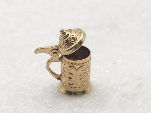9ct Yellow Gold Beer Stein Charm GN400440-7