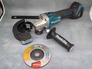 Makita 18V LXT 125mm Slide Switch Angle Grinder Skin-Only (DGA504) - BP433633