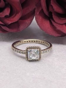 Ladies 14ct Gold Accented Cocktail Ring - BL435003
