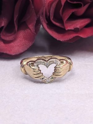 Ladies 9ct Gold Heart Shaped Diamond Ring - BL375082
