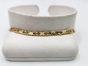 9ct Yellow gold Figure Eight Link Bracelet GN436825