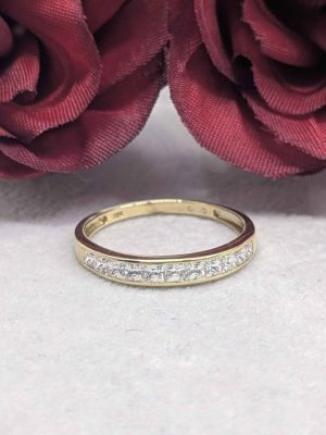Ladies 9ct Gold Half Eternity Ring - BL431176