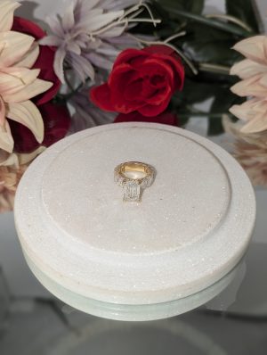 Valuated Ladies 18CT Yellow Gold Diamond Set Engagement Ring (7.69gms) - BP408151