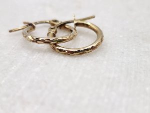 9ct Yellow Gold Small Hoop Earrings GN429937