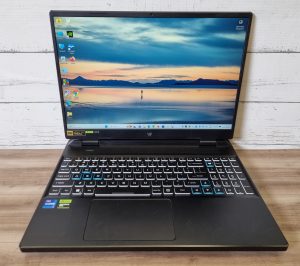 Acer Predator Helios Neo 16 Laptop TW409423