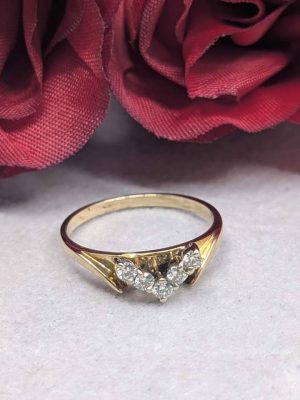 Ladies 9ct Gold Five Diamond Pointed Ring - BL384105