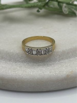 18ct Two-Toned Diamond Ring with Valuation- GN430729