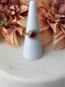 9ct Yellow Gold Solitaire Ring #GN429602