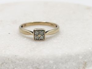 9ct Yellow Gold and Diamond Ring GN395947