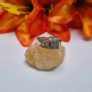14ct Yellow Gold Diamond Illusion and Channel Set Ring TW397491