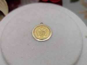 24CT Yellow Gold Austrian 1915 1 Ducat in 14CT Pendant Mount (4.90gms) - BP439059