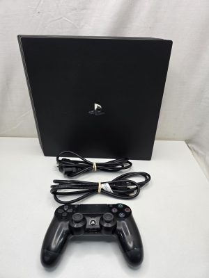 PlayStation 4 Pro IP404985