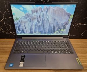 Lenovo IdeaPad Slim 3i Laptop TW435396